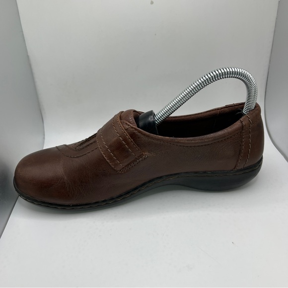 Women’s Clarks Slip-On Shoes Size 7 - Picture 7 of 10